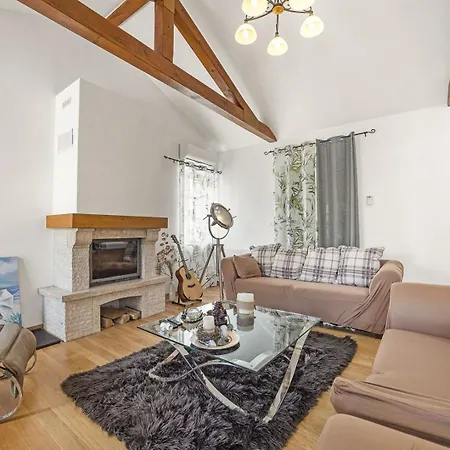 Villa Zinnia